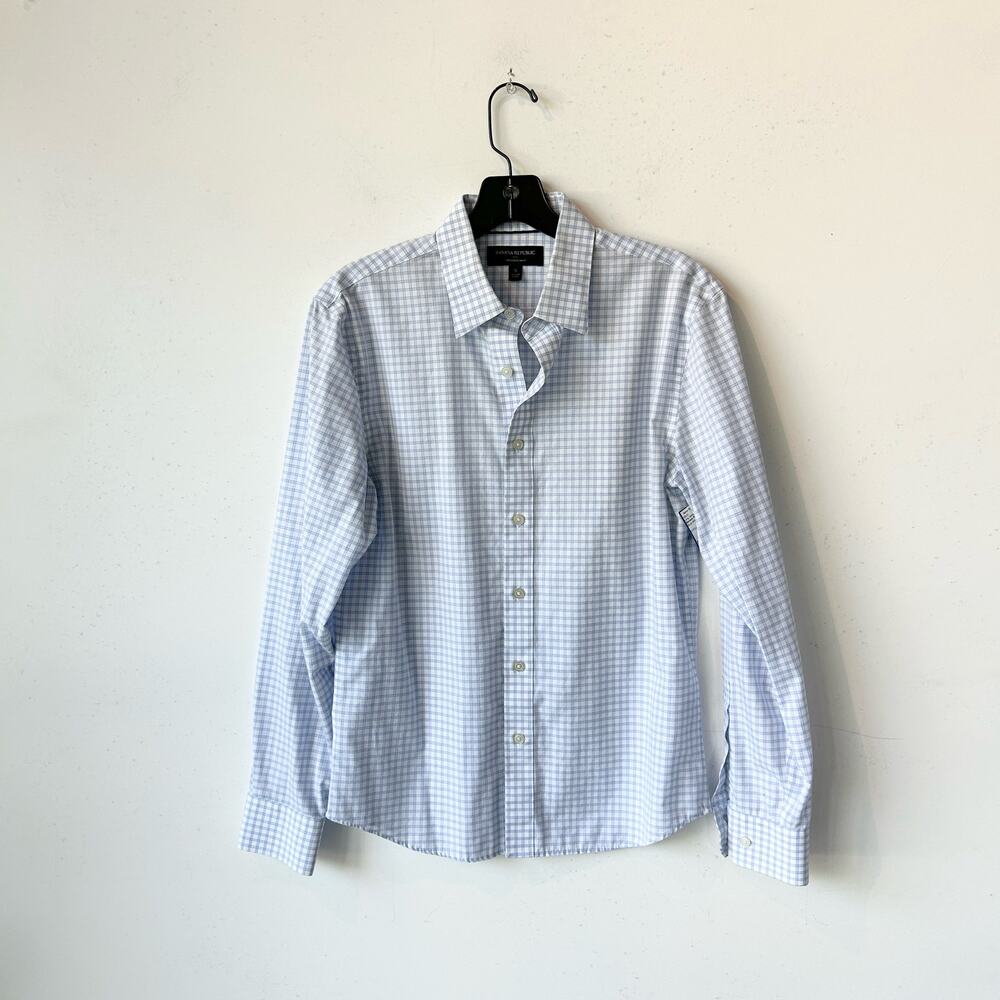 S Banana Republic Blue-White Untucked Shirt